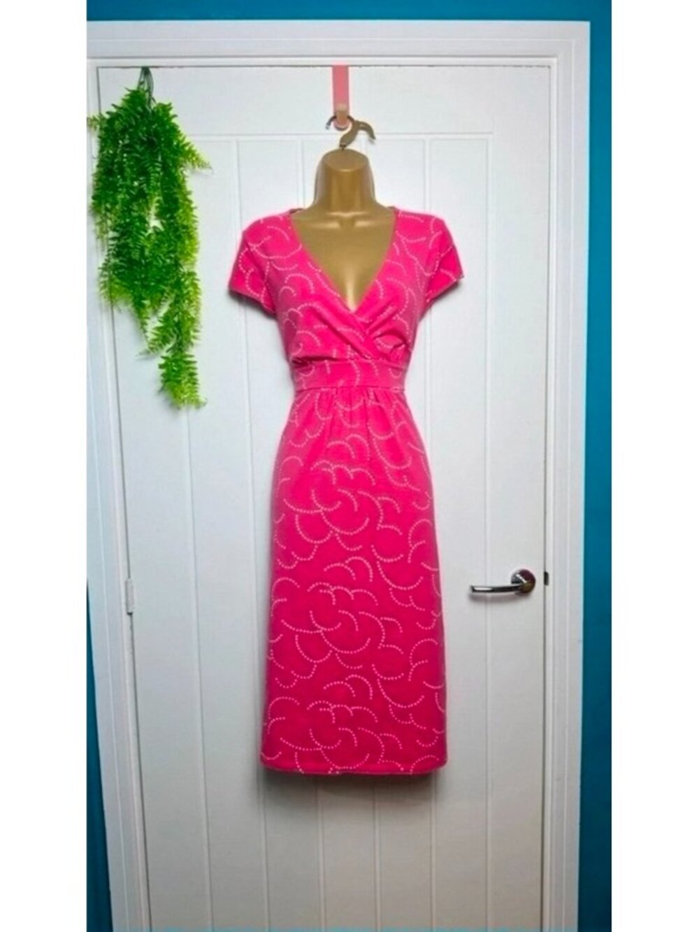 Versatile, Wearable Dress - Picture 1 of 3